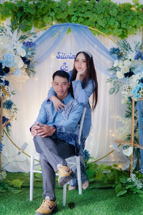 MAKEUP_2025082819023276-1